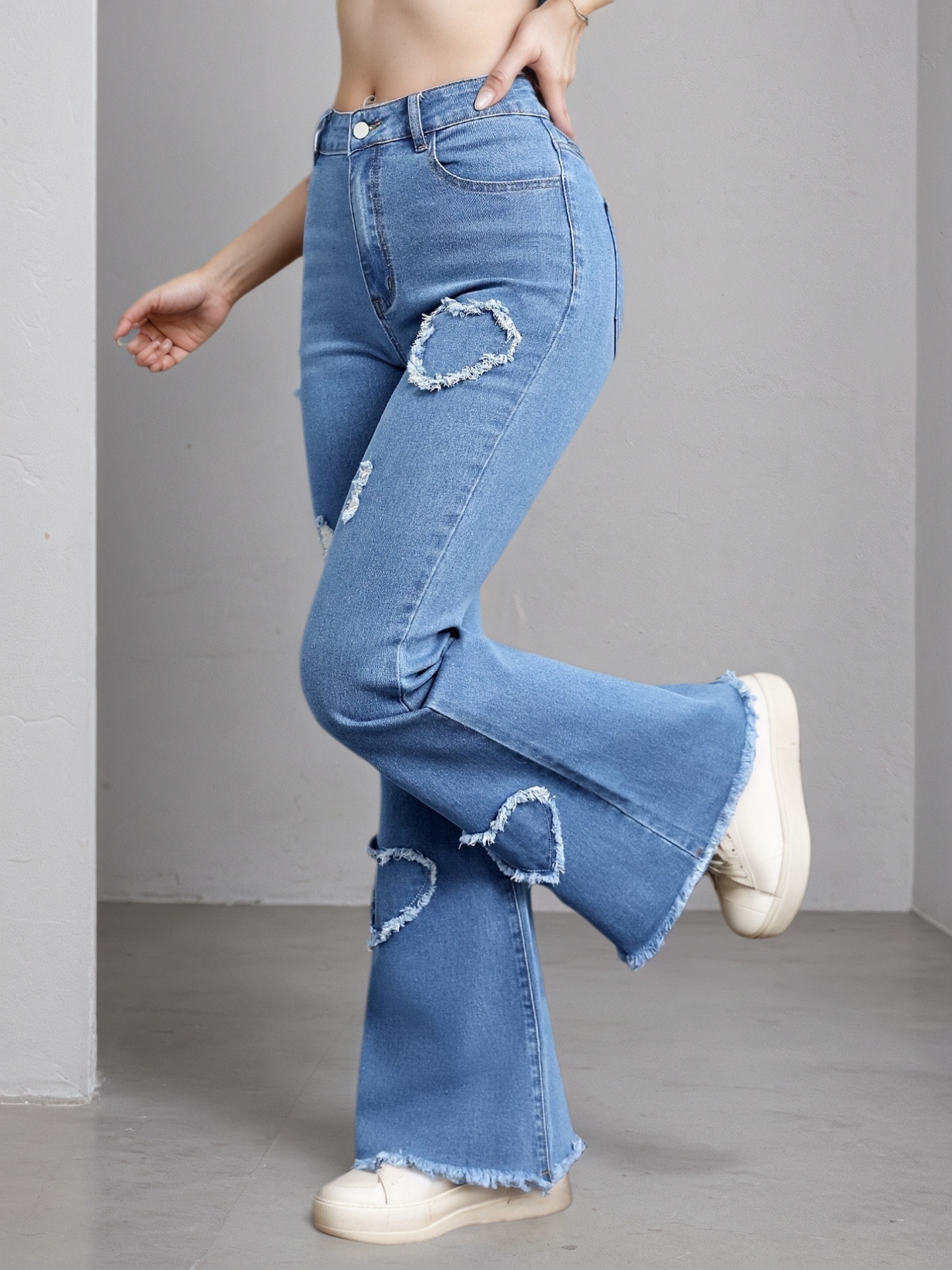 2025 New Women'S High-Stretch Flare Jeans With Heart Embroidery Patchwork - Image 3